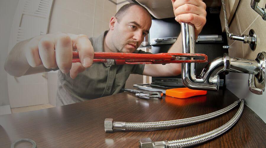 Expert burst pipe repair services in Bruce Crossing, MI